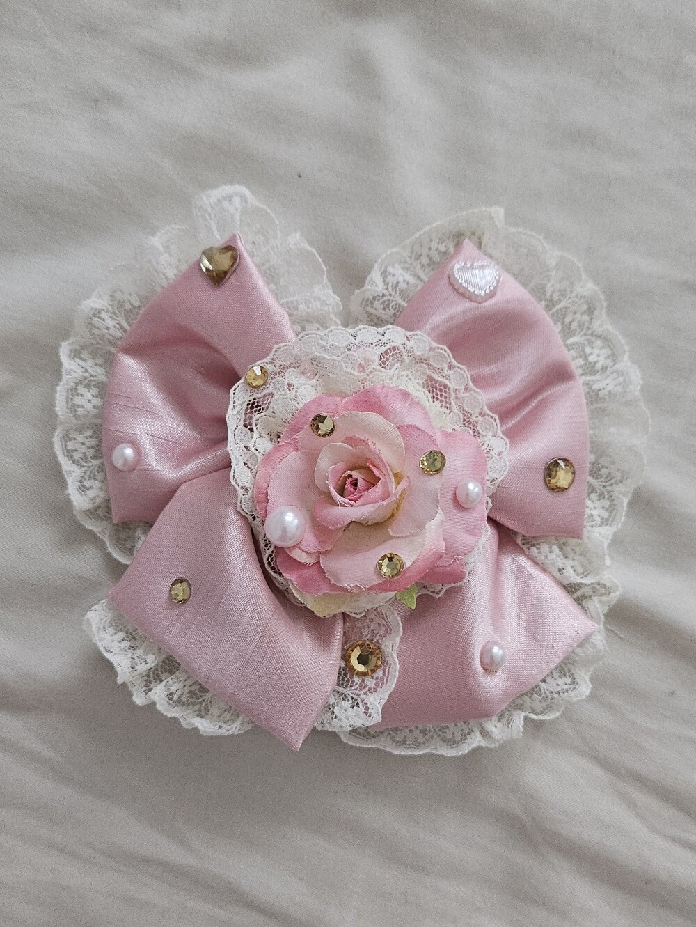 La Pafait Gyaru Lolita Baby Pink And White Rhinestone Bow With Lace Trim